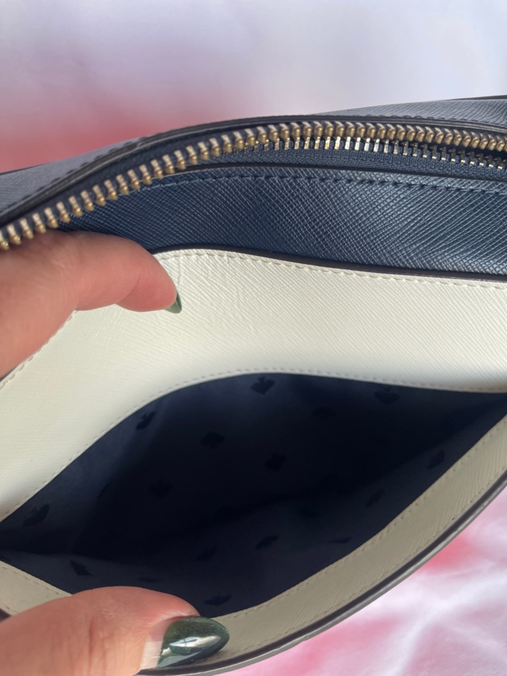 Kate Spade Lauryn Colorblock
Crossbody Camera Bag - Picture 8 of 10